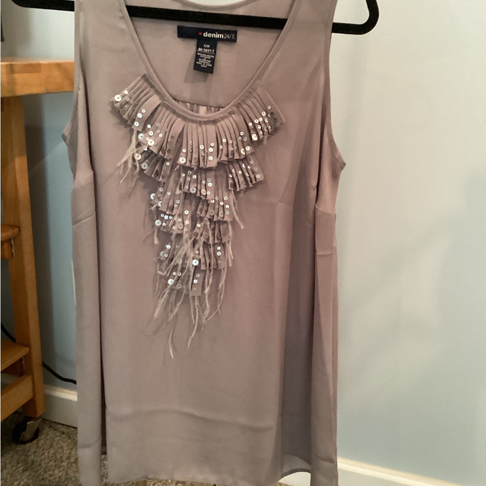 denim 24/7, gray tank top, 12W